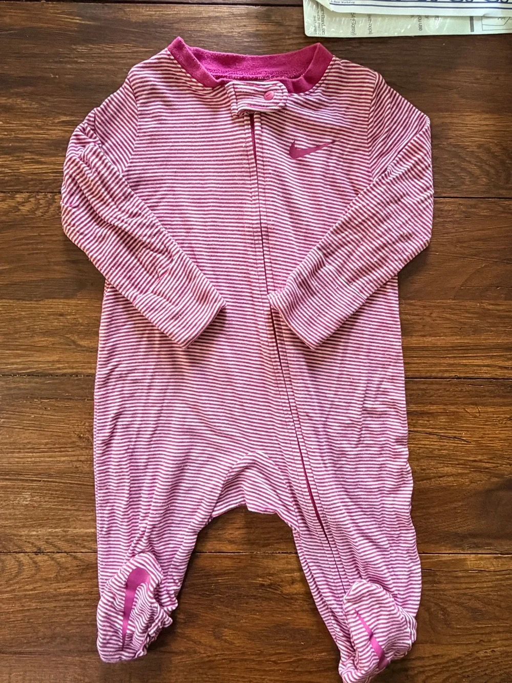 NIKE- Set of 2 Baby Girls Pajamas Sleepers Striped Pink White Size 6 months